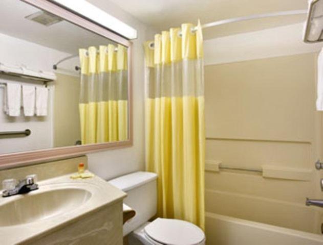 Rodeway Inn Leesburg Chain Of Lakes Quarto foto